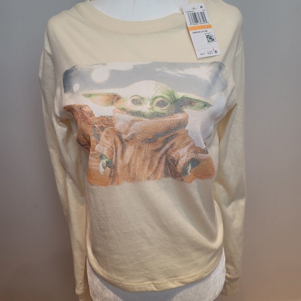 Star Wars Graphic Long Sleeve Tee Size Small NWT